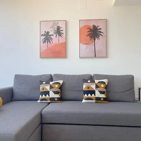 Apartment Nuevo, Primera Linea De Playa, Con Piscina Y Vistas Al Mar *